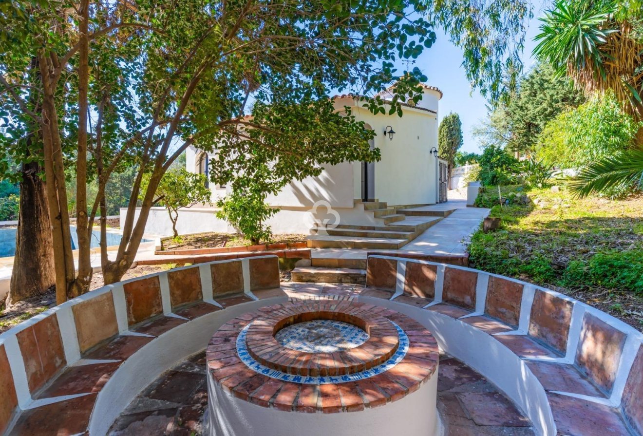 Jälleenmyynti - Villa -
Mijas - El Coto