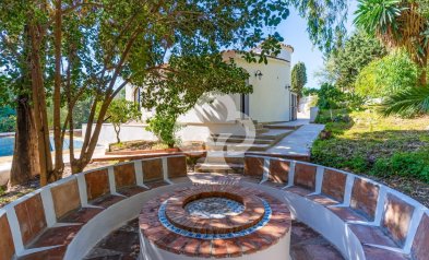 Jälleenmyynti - Villa -
Mijas - El Coto