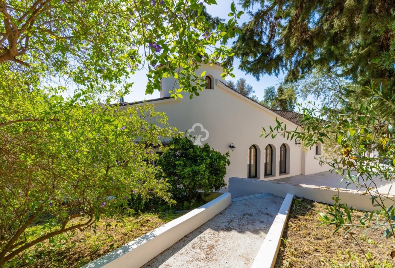 Jälleenmyynti - Villa -
Mijas - El Coto