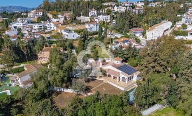 Jälleenmyynti - Villa -
Mijas - El Coto