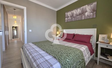 Jälleenmyynti - Huoneisto, alin krs. -
Benalmádena - Centro