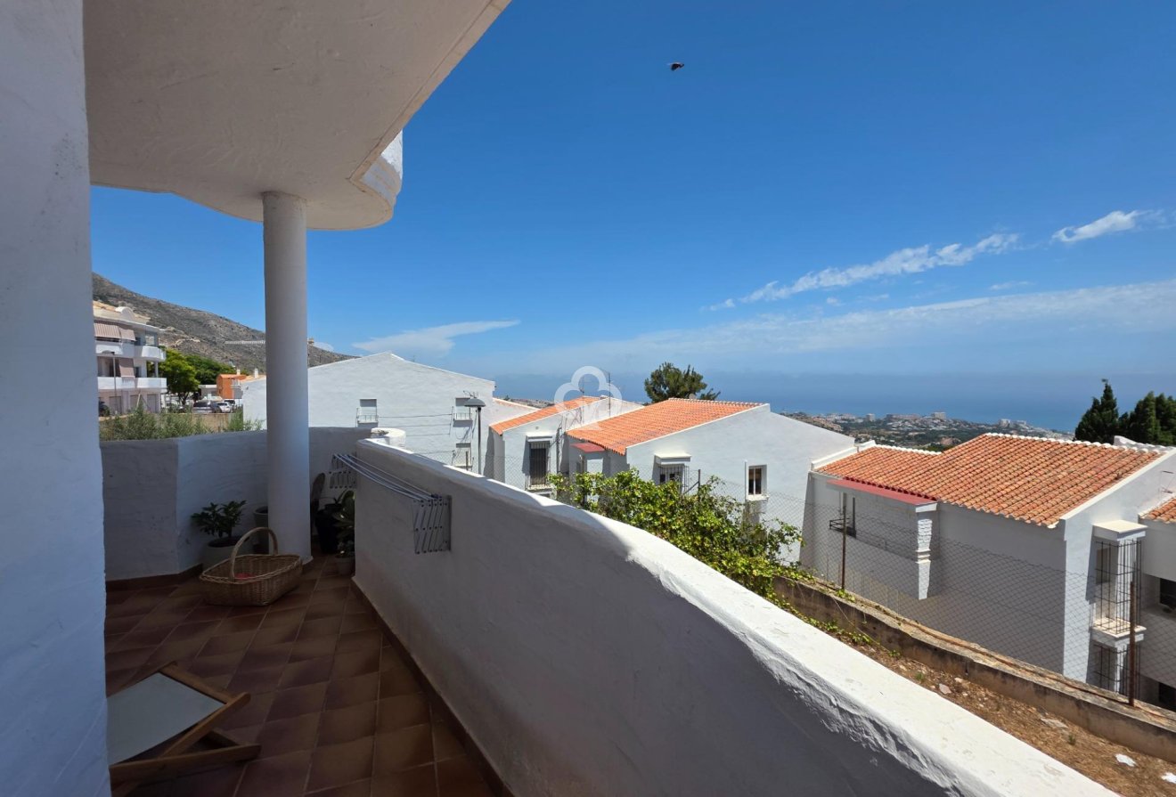 Jälleenmyynti - Huoneisto, alin krs. -
Benalmádena - Centro