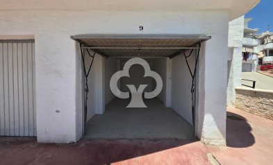 Jälleenmyynti - Huoneisto, alin krs. -
Benalmádena - Centro