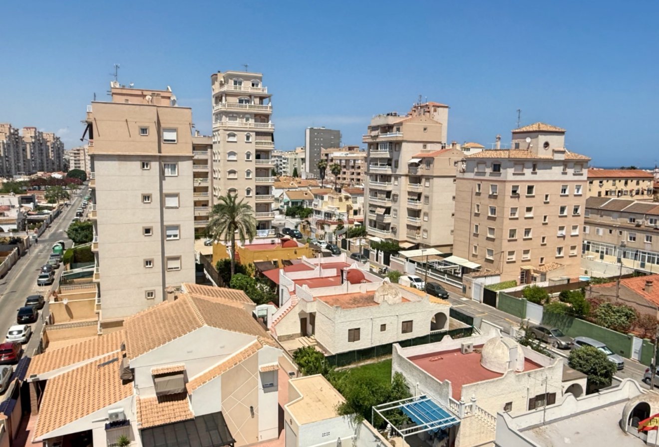 Jälleenmyynti - Huoneisto -
Torrevieja - Nueva Torrevieja - Aguas Nuevas