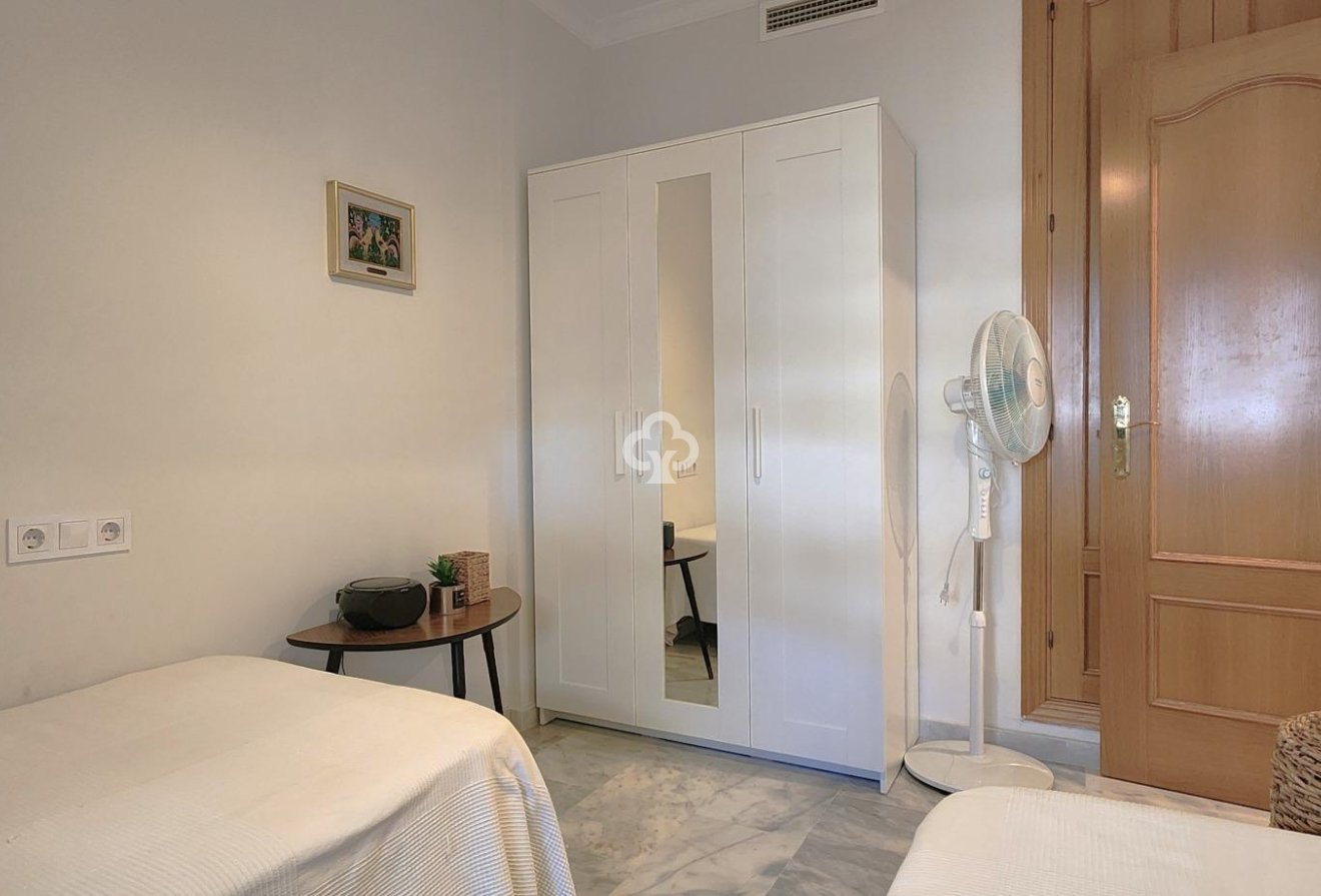 Wiederverkauf - Apartamento -
Fuengirola - Torreblanca del Sol