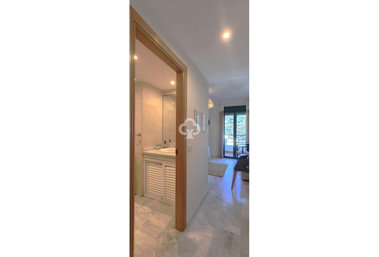 Wiederverkauf - Apartamento -
Fuengirola - Torreblanca del Sol