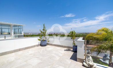 Resale - Villa -
Torrevieja - Los altos