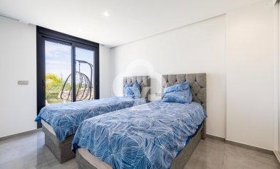 Resale - Villa -
Torrevieja - Los altos