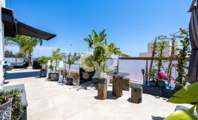 Resale - Villa -
Torrevieja - Los altos