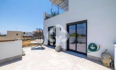 Resale - Villa -
Torrevieja - Los altos