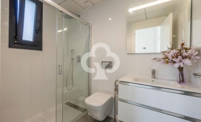 Resale - Villa -
Torrevieja - Los altos