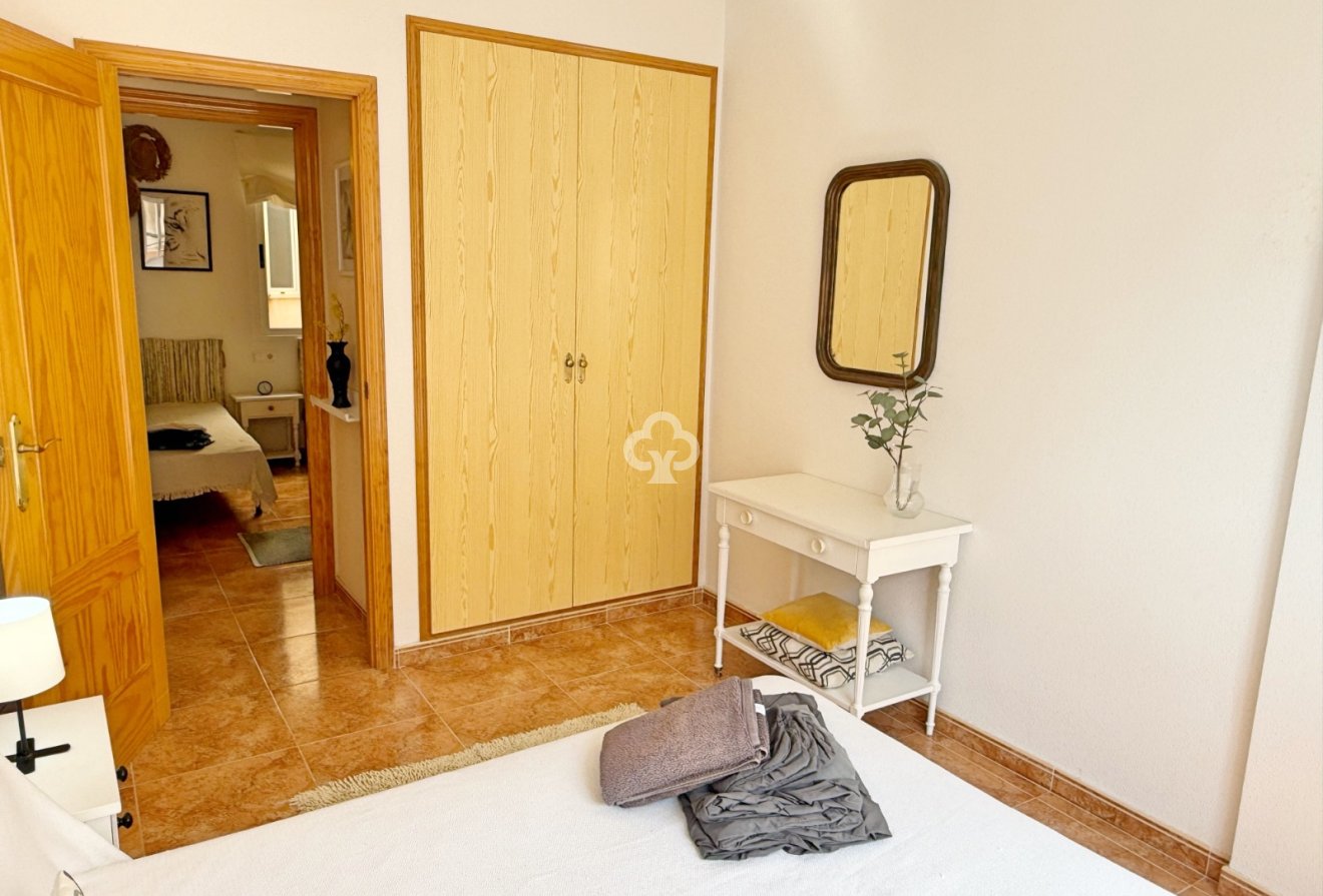 Jälleenmyynti - Asunto / huoneisto -
Torrevieja - Centro
