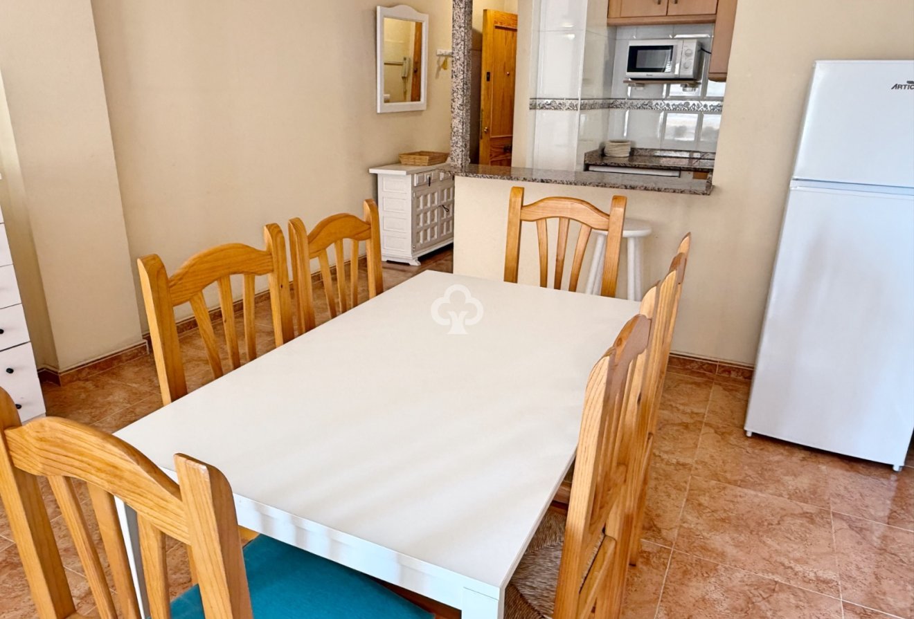 Jälleenmyynti - Asunto / huoneisto -
Torrevieja - Centro