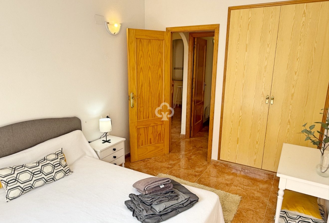 Jälleenmyynti - Asunto / huoneisto -
Torrevieja - Centro