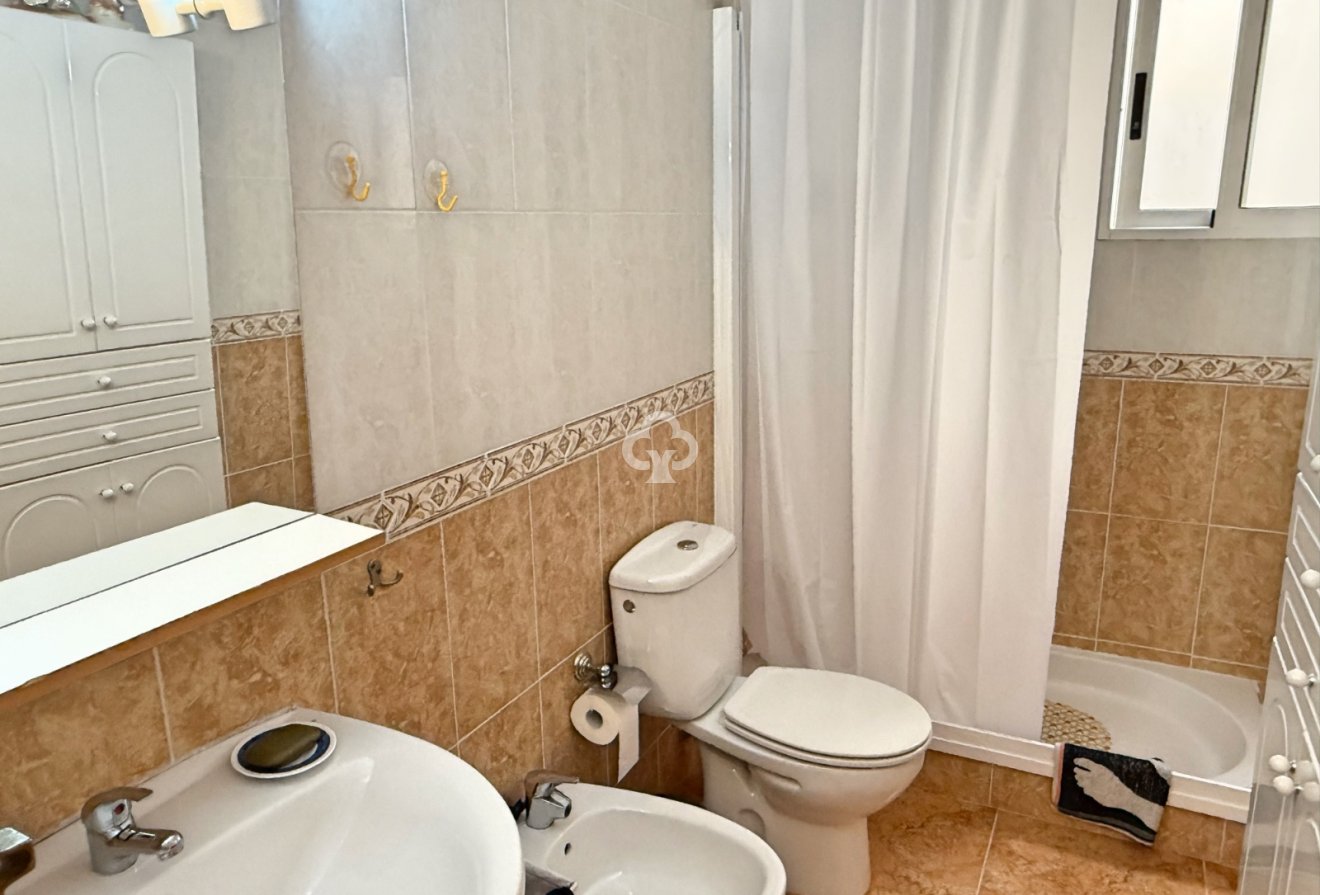Jälleenmyynti - Asunto / huoneisto -
Torrevieja - Centro