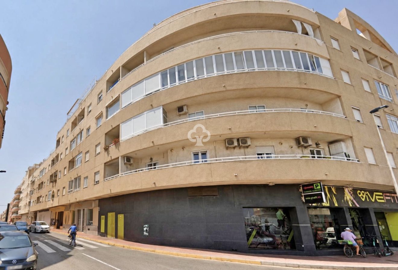 Jälleenmyynti - Asunto / huoneisto -
Torrevieja - Centro