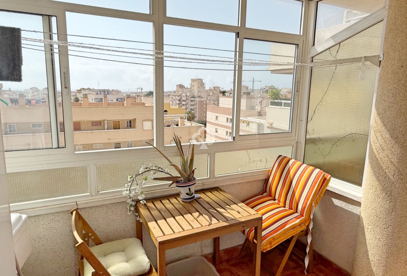 Jälleenmyynti - Asunto / huoneisto -
Torrevieja - Centro