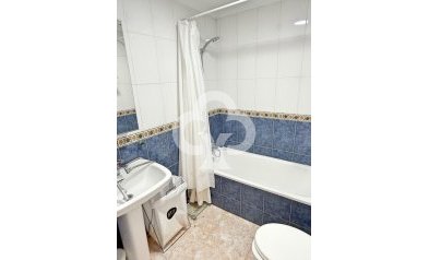 Jälleenmyynti - Asunto / huoneisto -
Torrevieja - Centro