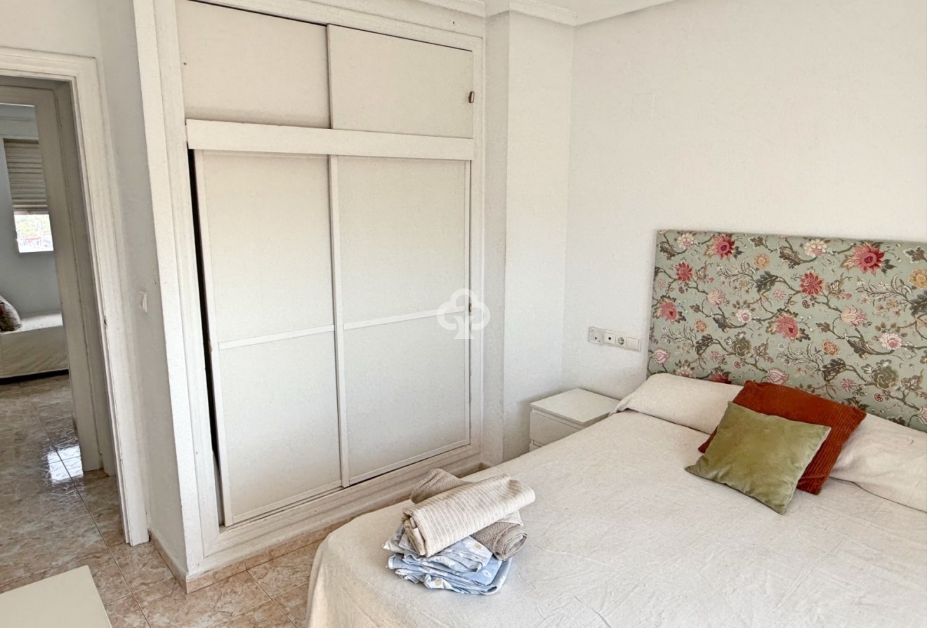 Jälleenmyynti - Asunto / huoneisto -
Torrevieja - Centro