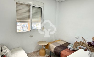 Jälleenmyynti - Asunto / huoneisto -
Torrevieja - Centro