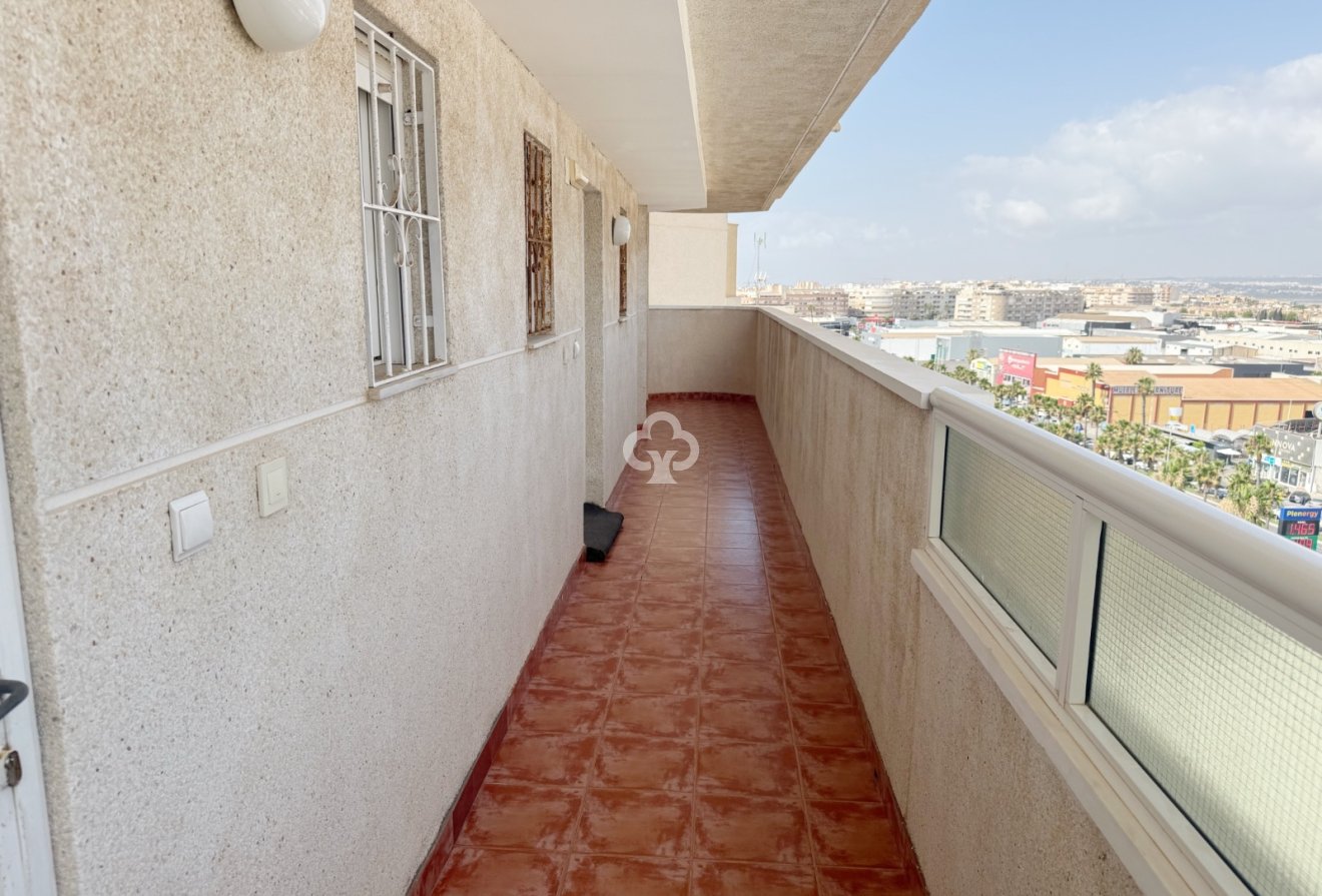 Jälleenmyynti - Asunto / huoneisto -
Torrevieja - Centro