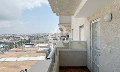 Jälleenmyynti - Asunto / huoneisto -
Torrevieja - Centro