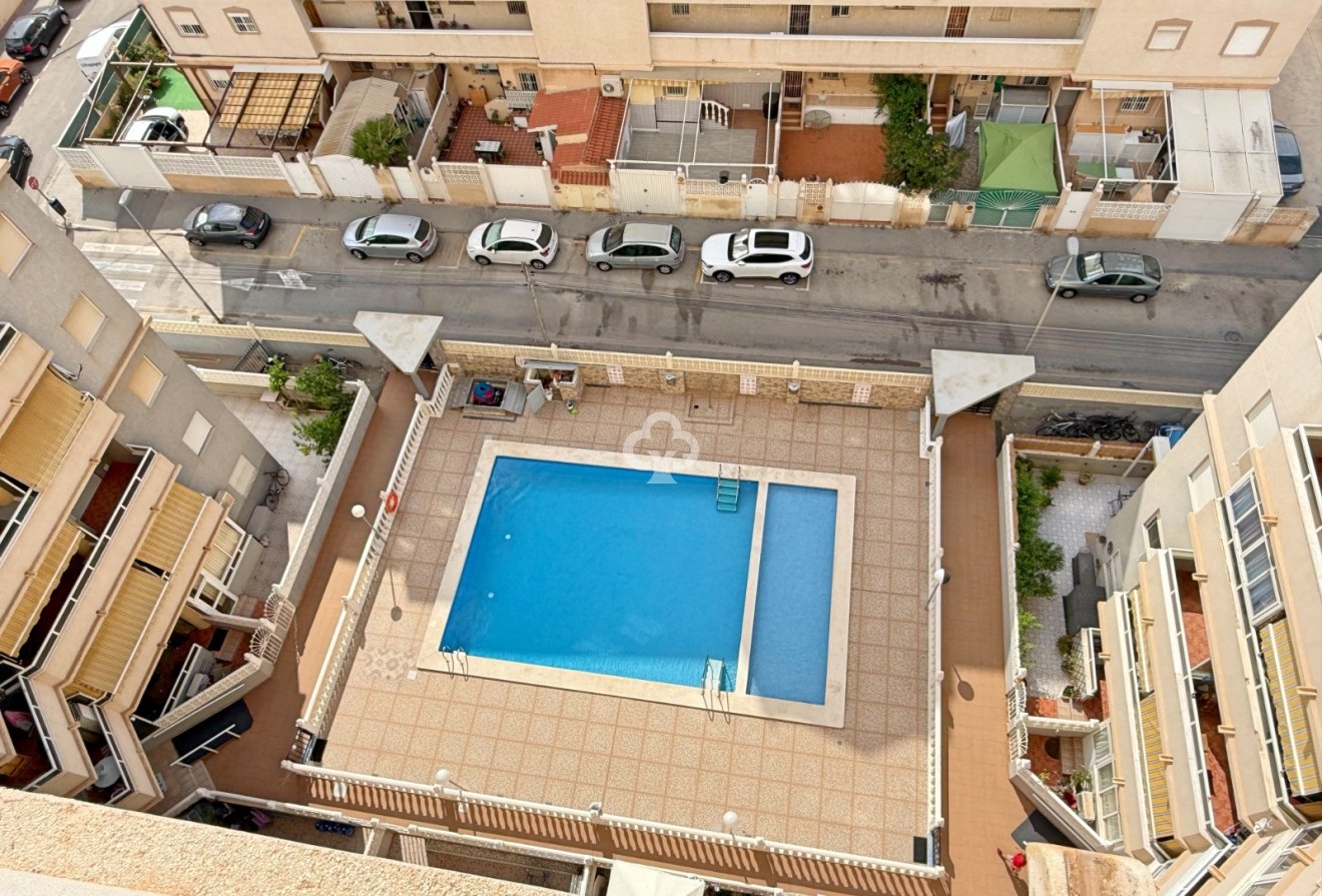 Jälleenmyynti - Asunto / huoneisto -
Torrevieja - Centro