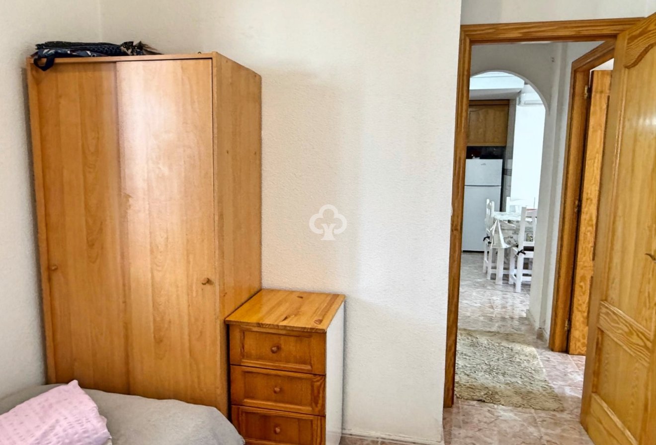 Jälleenmyynti - Asunto / huoneisto -
Torrevieja - Centro
