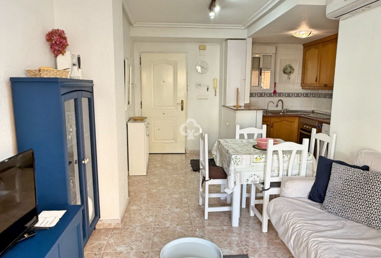 Jälleenmyynti - Asunto / huoneisto -
Torrevieja - Centro