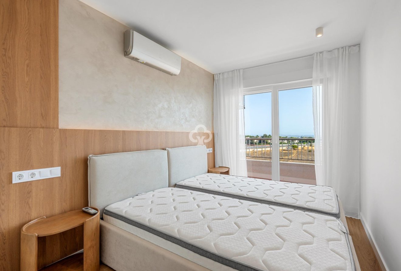 Jälleenmyynti - Apartment -
Torrevieja - Punta Prima