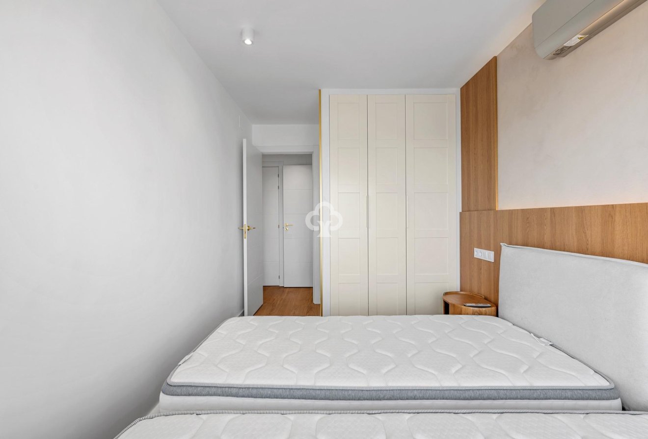 Jälleenmyynti - Apartment -
Torrevieja - Punta Prima