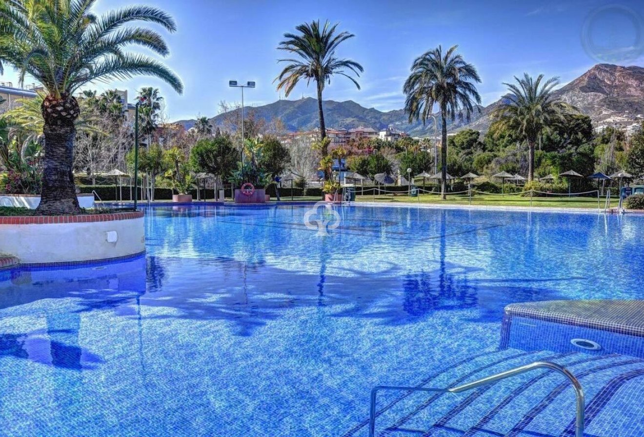 Jälleenmyynti - Yksiö -
Benalmádena - Parque de la Paloma