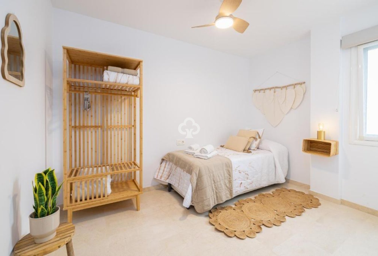 Wiederverkauf - Apartamento -
Fuengirola - Centro