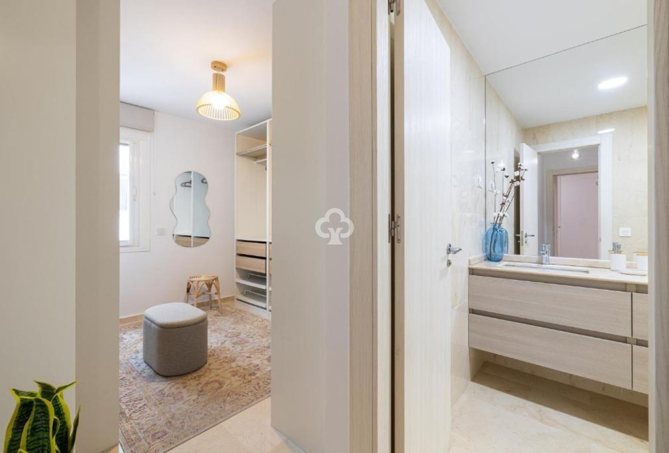 Wiederverkauf - Apartamento -
Fuengirola - Centro