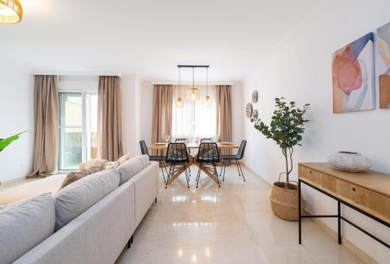 Wiederverkauf - Apartamento -
Fuengirola - Centro