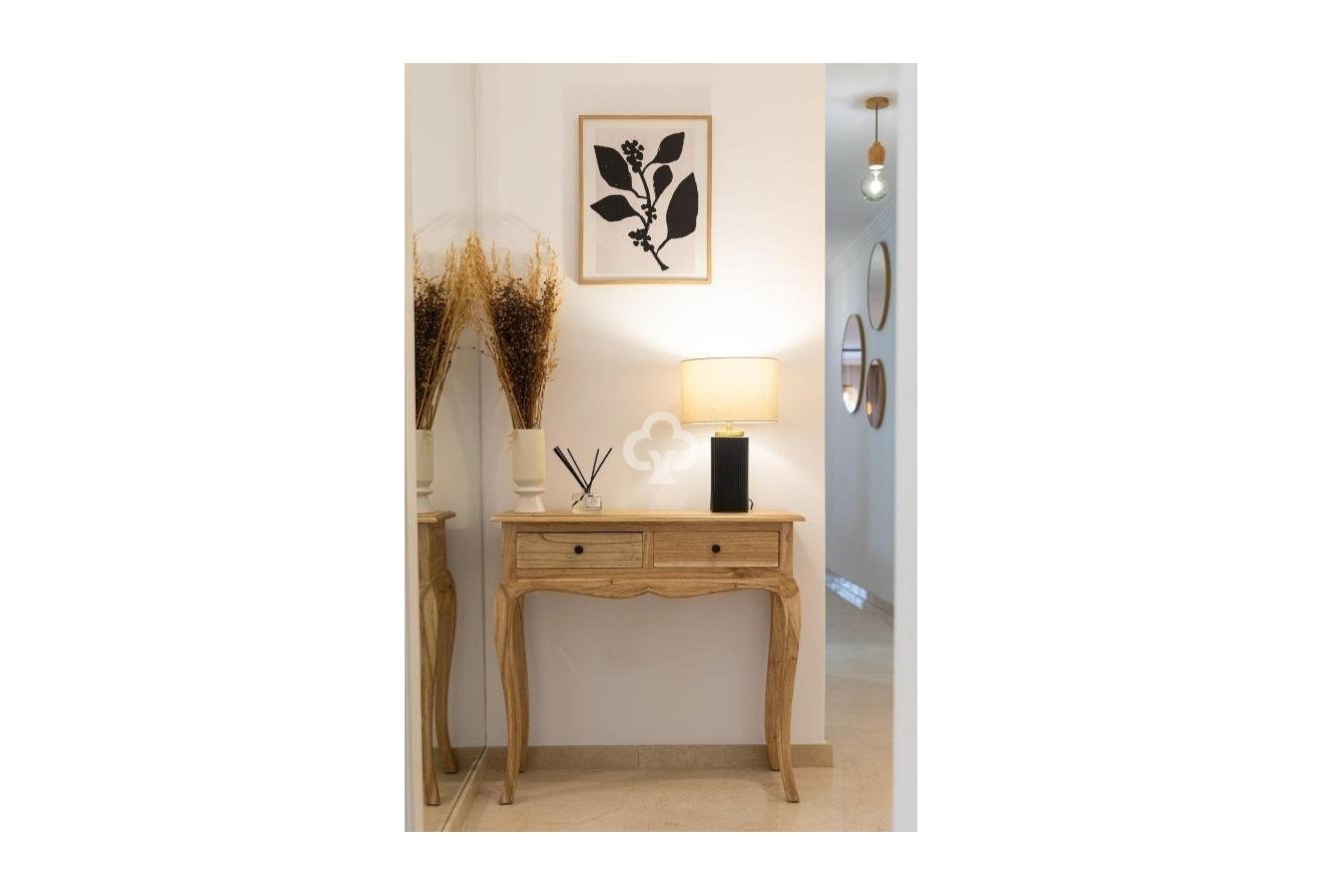 Wiederverkauf - Apartamento -
Fuengirola - Centro