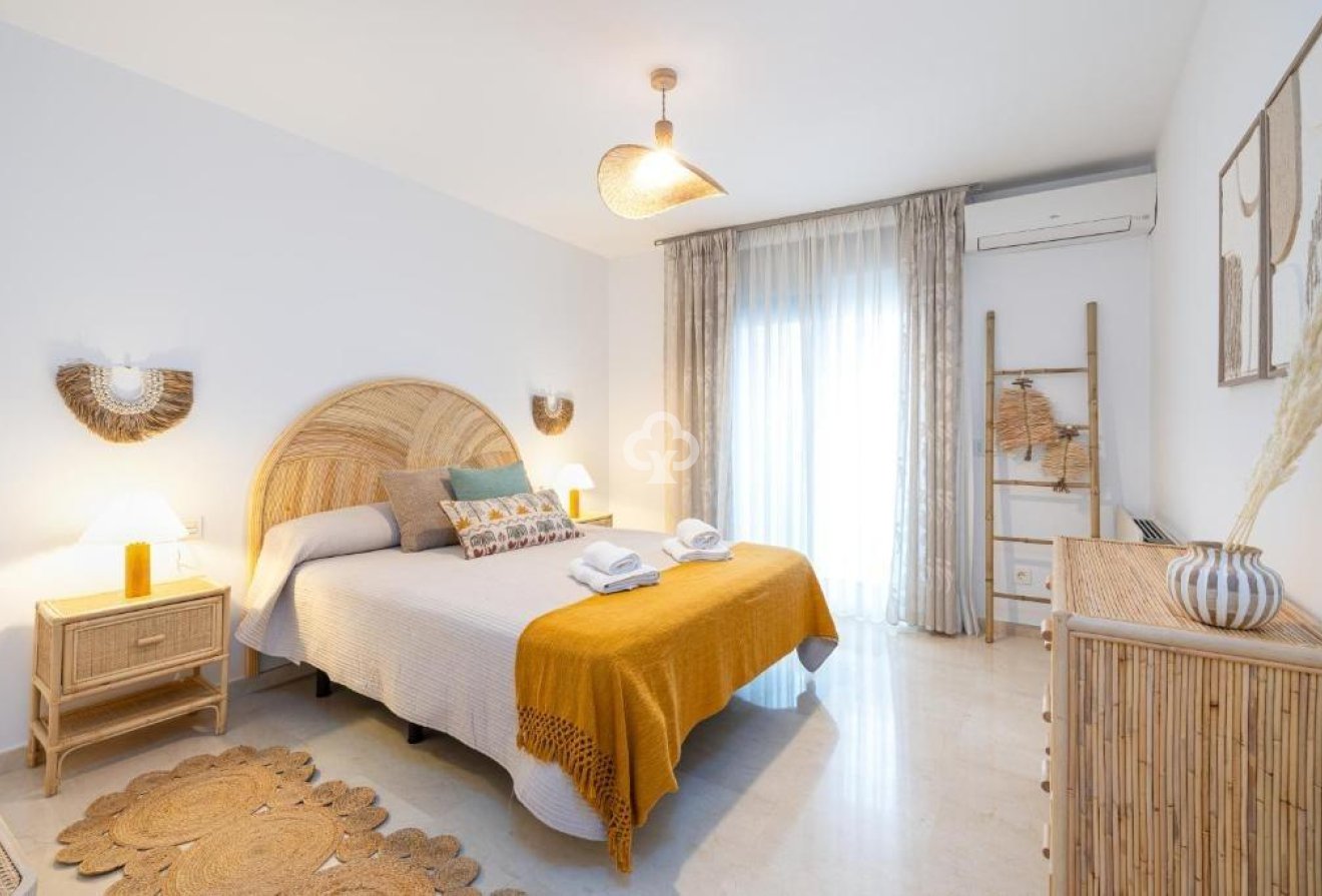 Wiederverkauf - Apartamento -
Fuengirola - Centro