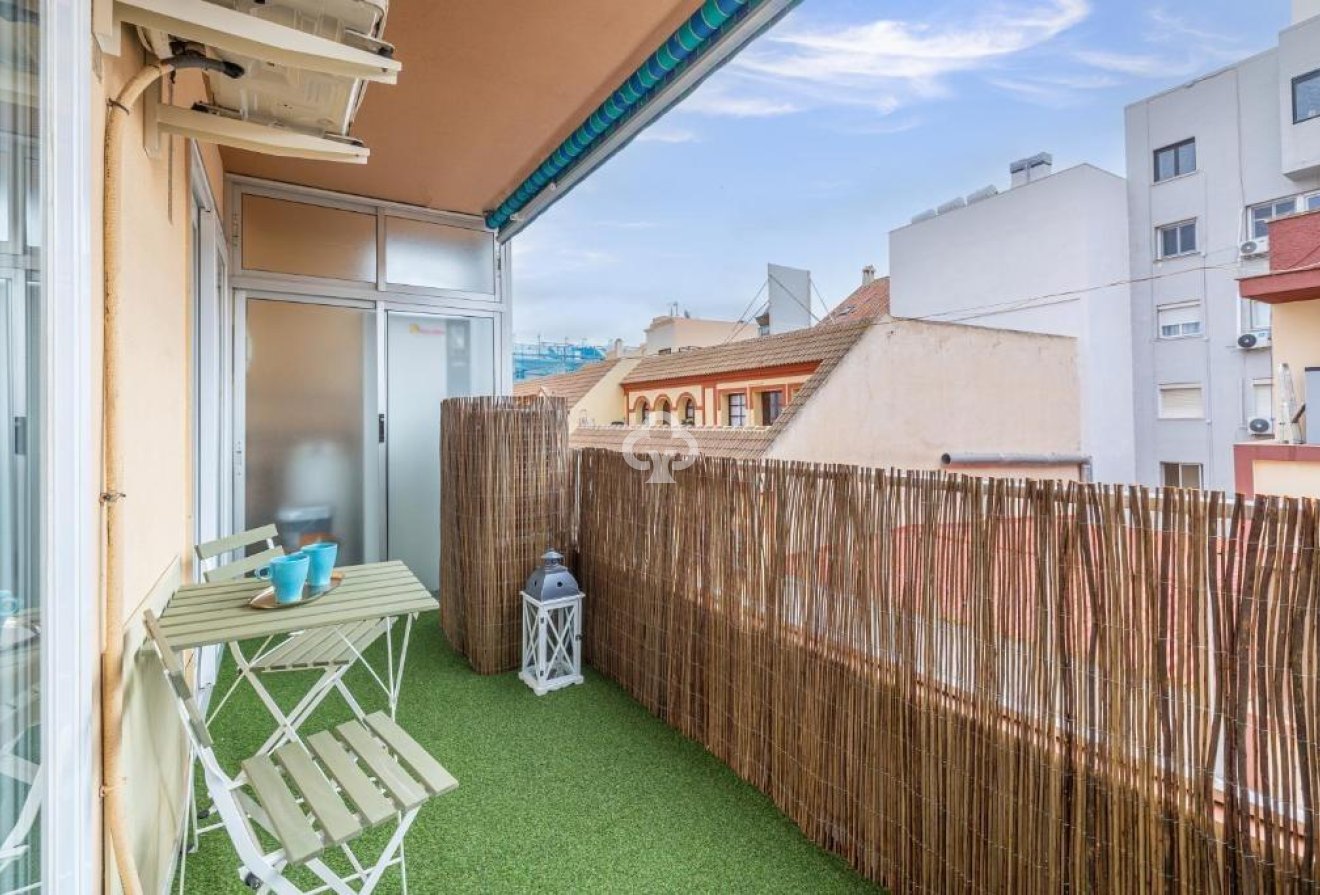 Wiederverkauf - Apartamento -
Fuengirola - Centro