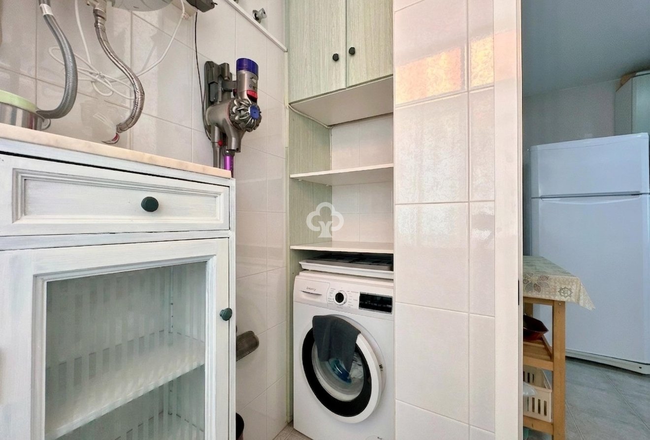 Resale - Piso -
Torremolinos - El Pinar - Palacio de Congresos