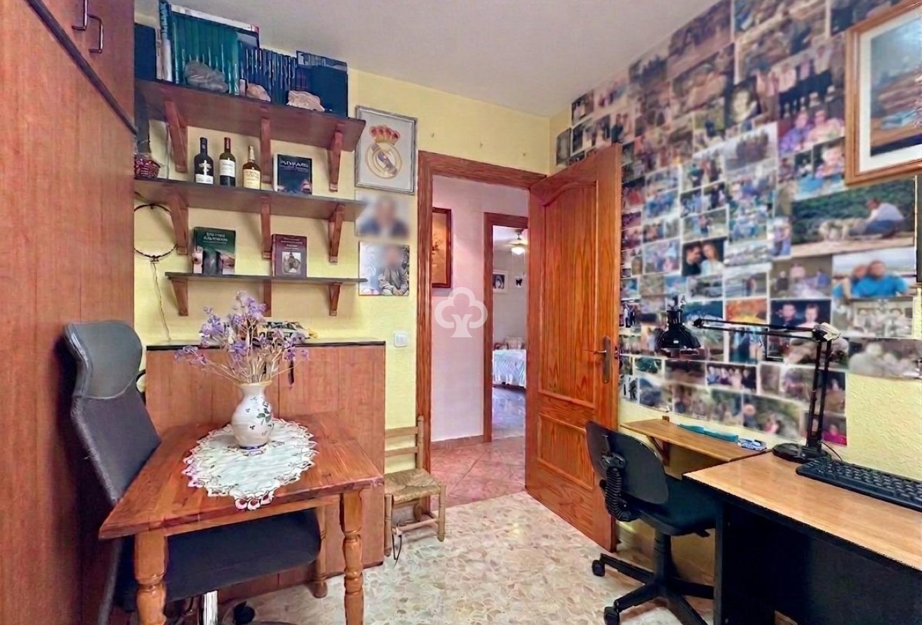 Wiederverkauf - Piso -
Torremolinos - El Pinar - Palacio de Congresos