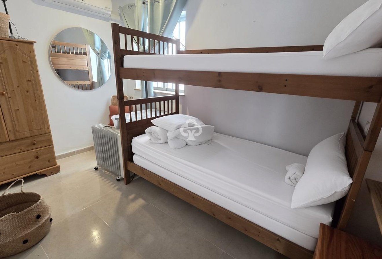 Jälleenmyynti - Villa -
Fuengirola - Torreblanca del Sol