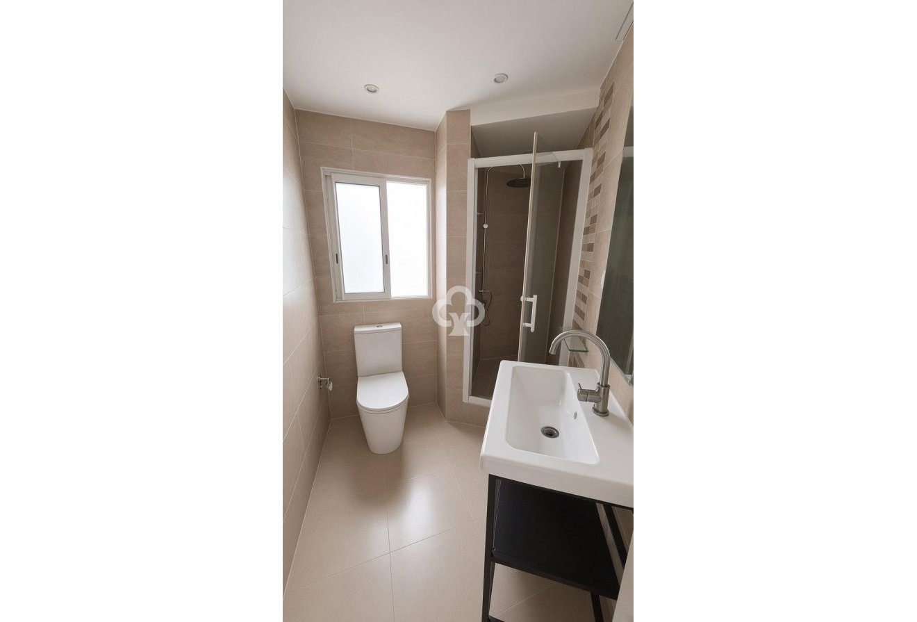 Jälleenmyynti - Villa -
Fuengirola - Torreblanca del Sol