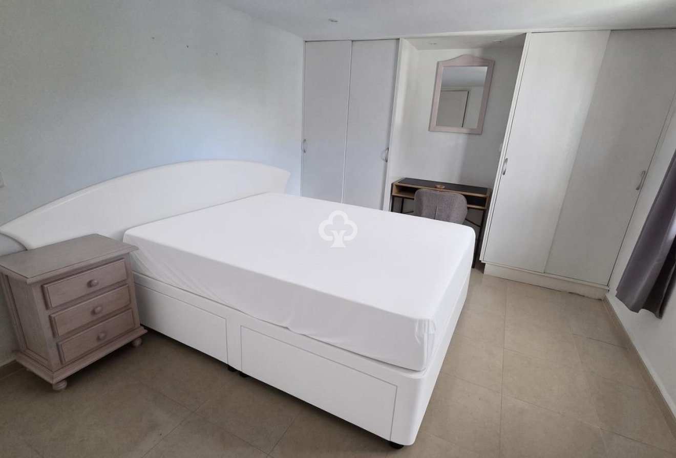 Jälleenmyynti - Villa -
Fuengirola - Torreblanca del Sol