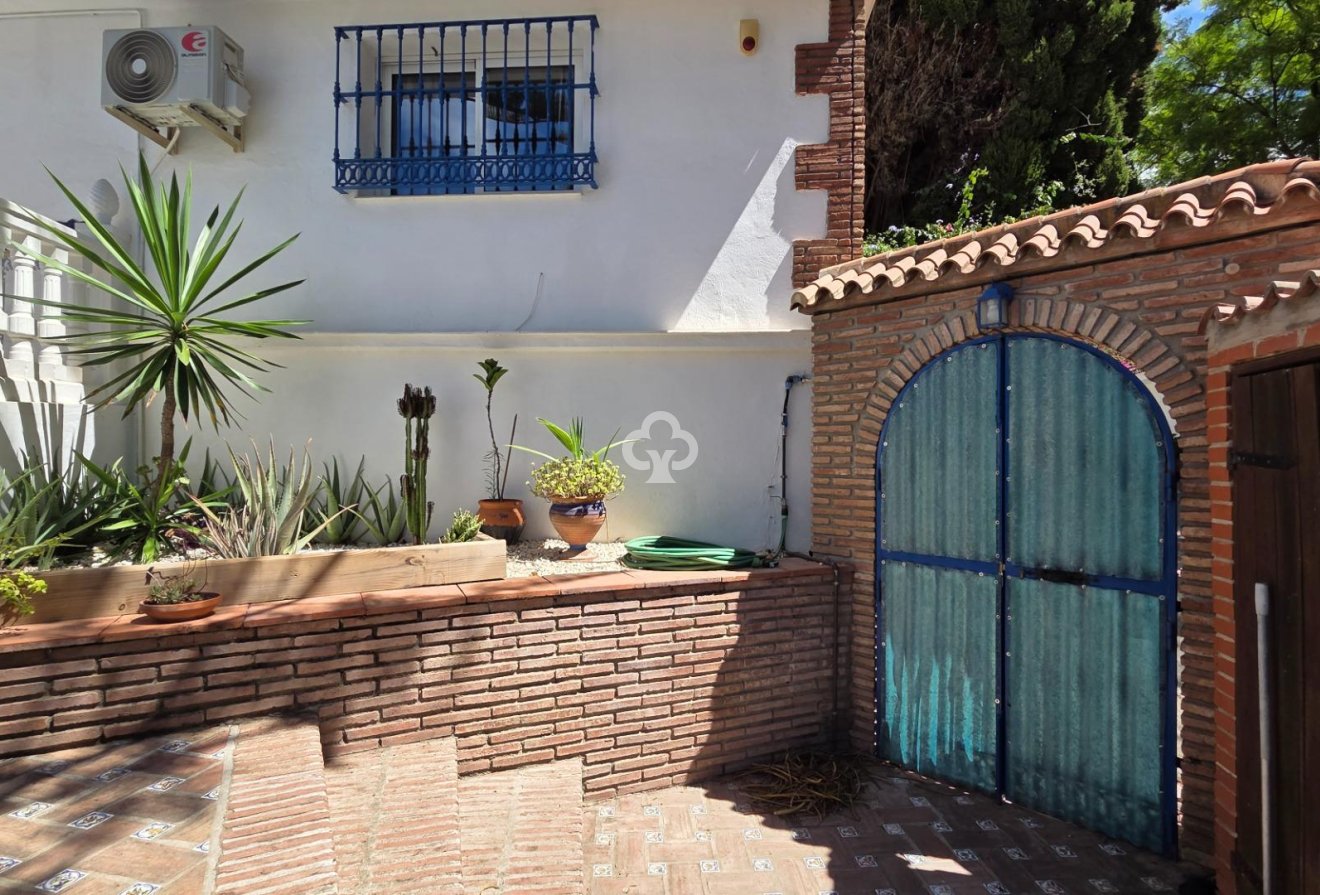 Jälleenmyynti - Villa -
Fuengirola - Torreblanca del Sol