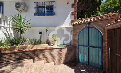 Jälleenmyynti - Villa -
Fuengirola - Torreblanca del Sol