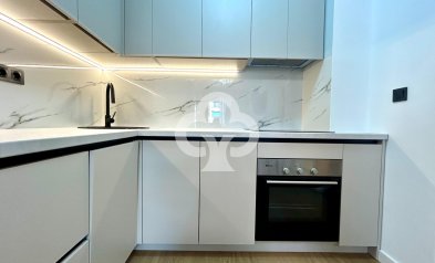 Jälleenmyynti - Apartment -
Torrevieja - Punta Prima