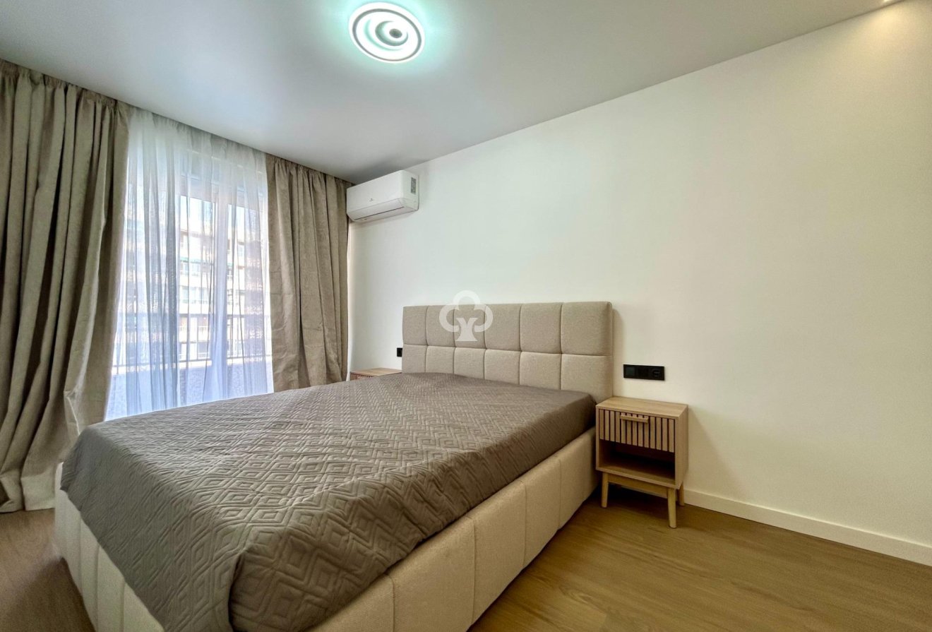Jälleenmyynti - Apartment -
Torrevieja - Punta Prima