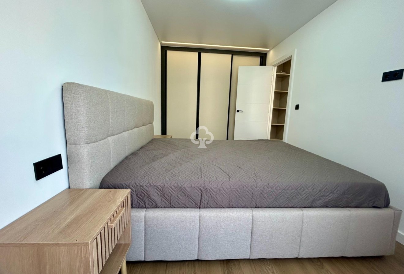 Jälleenmyynti - Apartment -
Torrevieja - Punta Prima