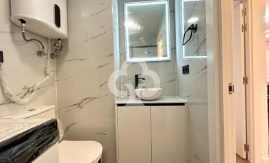 Jälleenmyynti - Apartment -
Torrevieja - Punta Prima