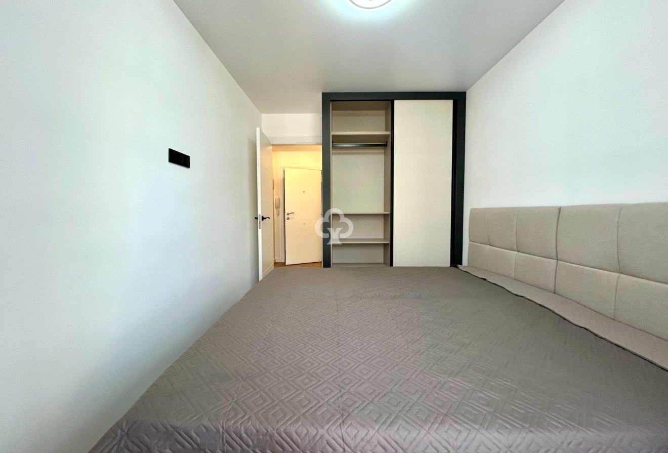 Jälleenmyynti - Apartment -
Torrevieja - Punta Prima